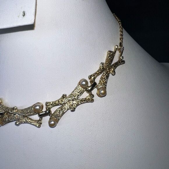 Vintage MCM Gold Tone With Faux Pearl Branch Choker Necklace - Picture 3 of 6